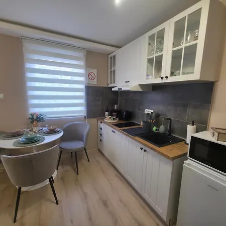 Novi Grad * Суботица